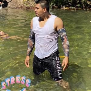 Meet your Posher, Eduardo